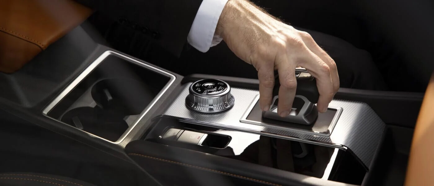 Changement de mode de conduite du Mitsubishi Outlander 2025.
