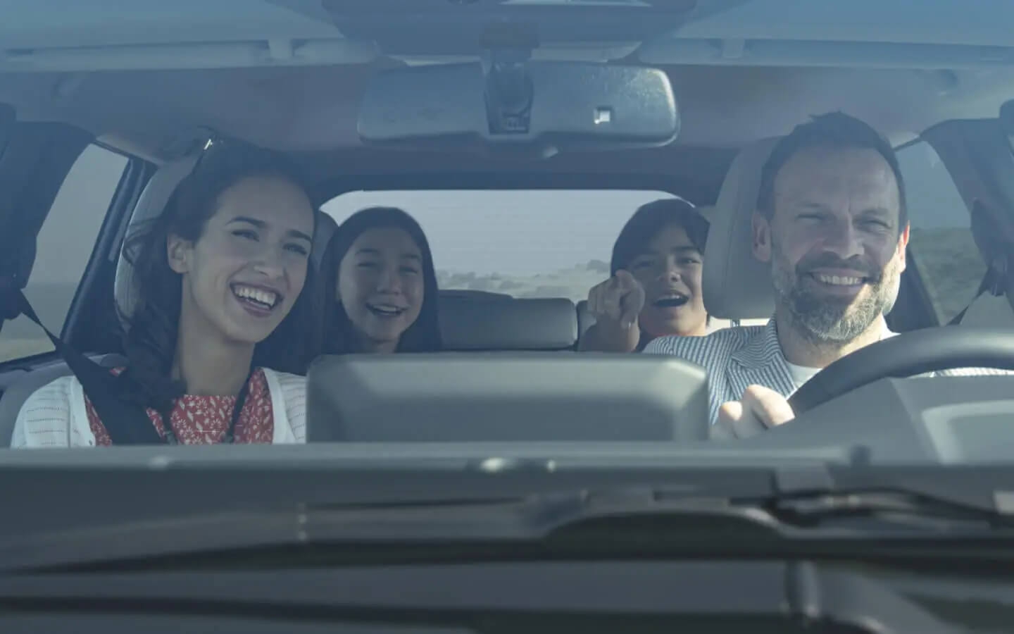 Confort inégalé pour tous les passagers à bord du Mitsubishi Outlander 2025.